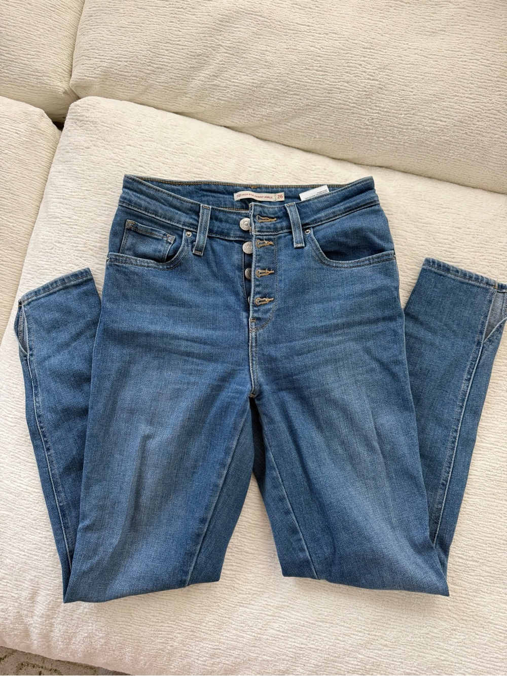 Levi's 721 High-Rise Skinny Ankle Blue Jeans